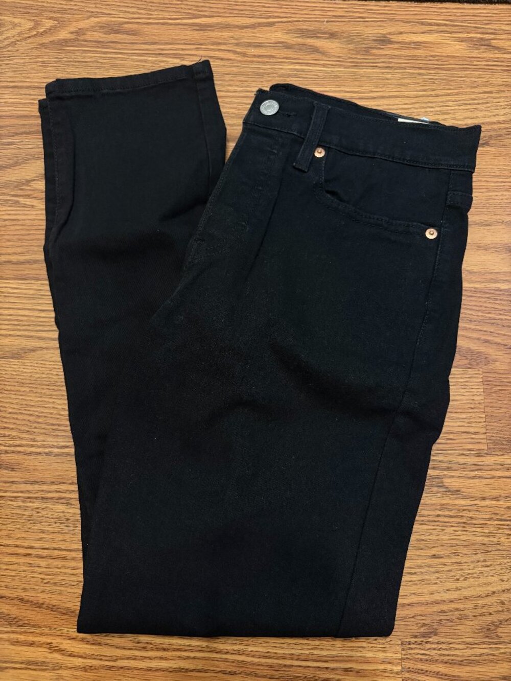 Womens Levi Jeans